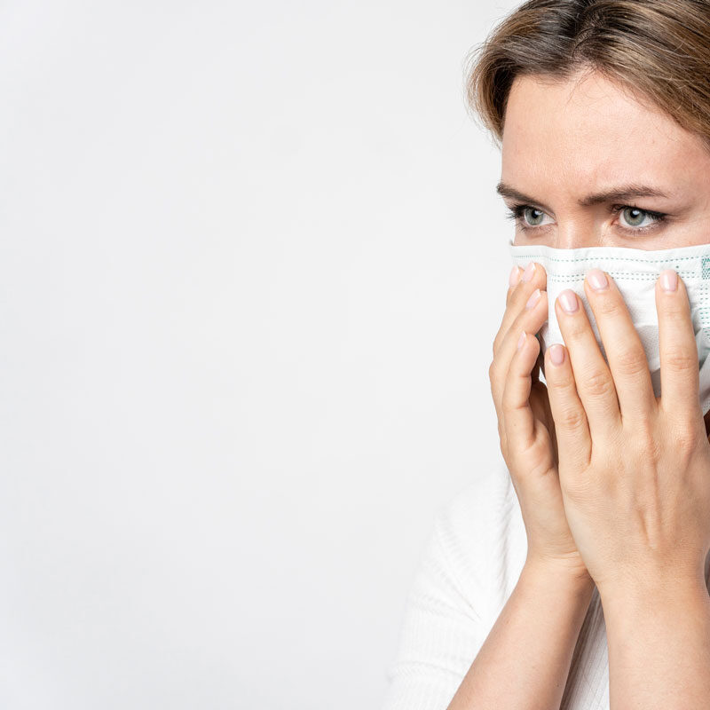 ¿Por qué huele mal mi mascarilla?